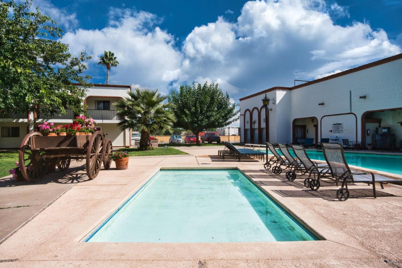 Hotel Hacienda Nuevo Casas Grandes Dış mekan fotoğraf